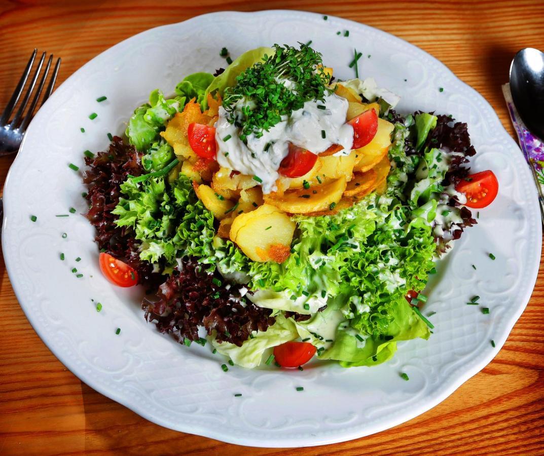 Restaurant-Cafe-Pension Himmel ลันด์สฮูท ภายนอก รูปภาพ