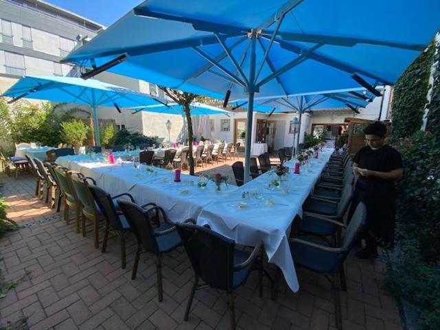 Restaurant-Cafe-Pension Himmel ลันด์สฮูท ภายนอก รูปภาพ